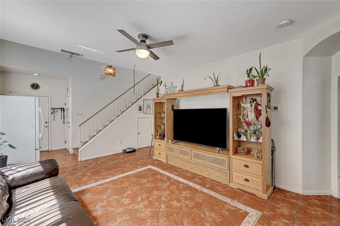 1330 Pecan Tree Court