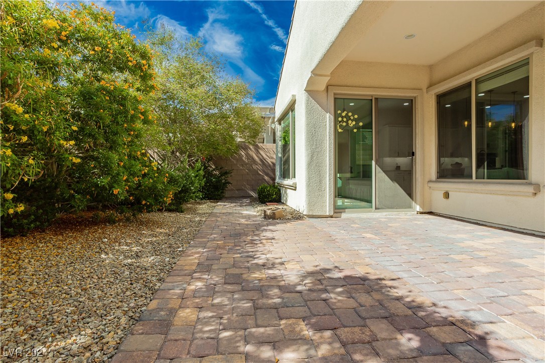 3455 Tarbena Drive
