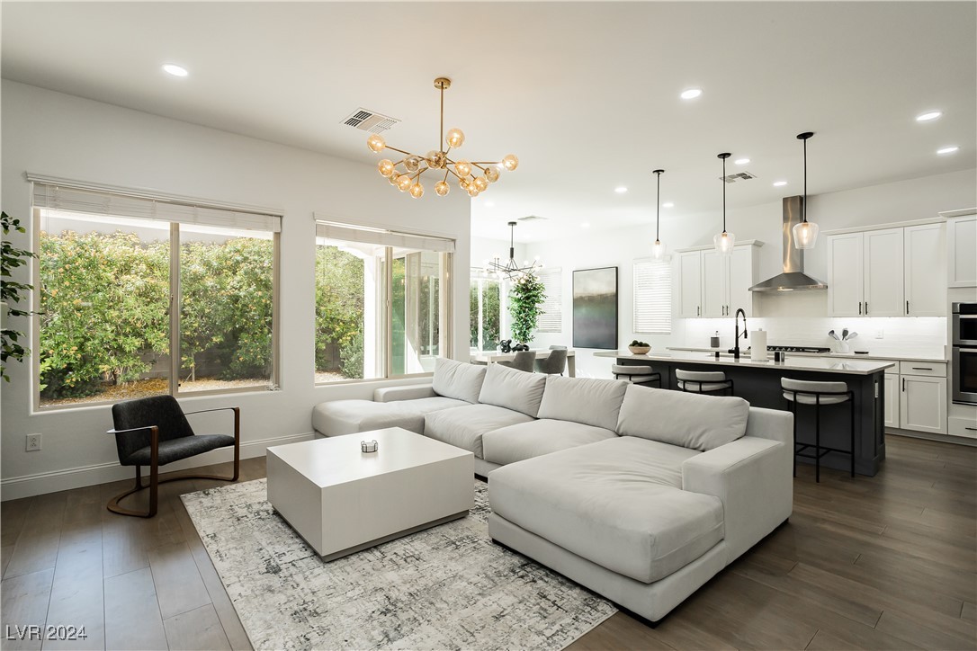 3455 Tarbena Drive