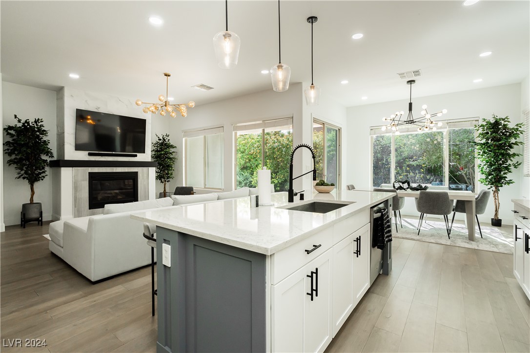 3455 Tarbena Drive