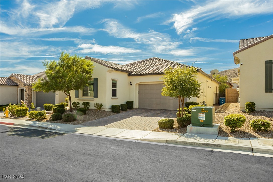 3455 Tarbena Drive