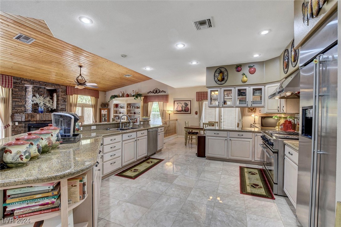 7621 Pleasant Colony Court