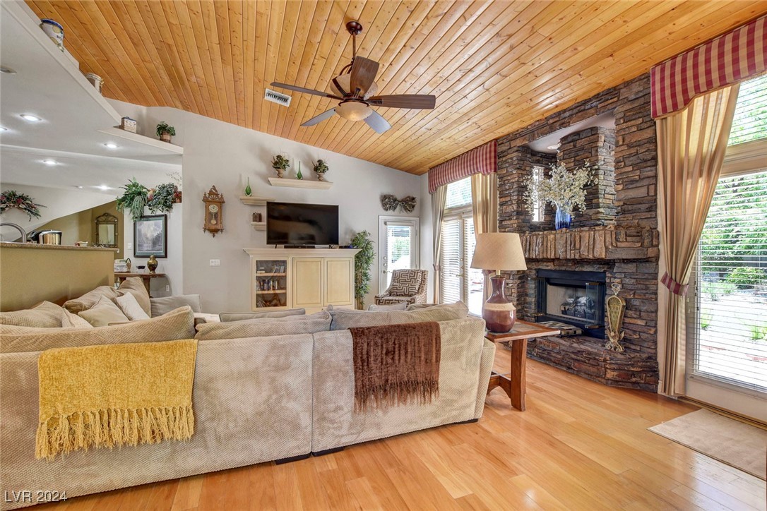 7621 Pleasant Colony Court