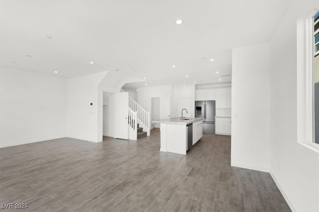 892 Moncure Street