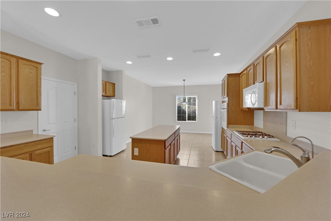 2132 Waterton Rivers Drive