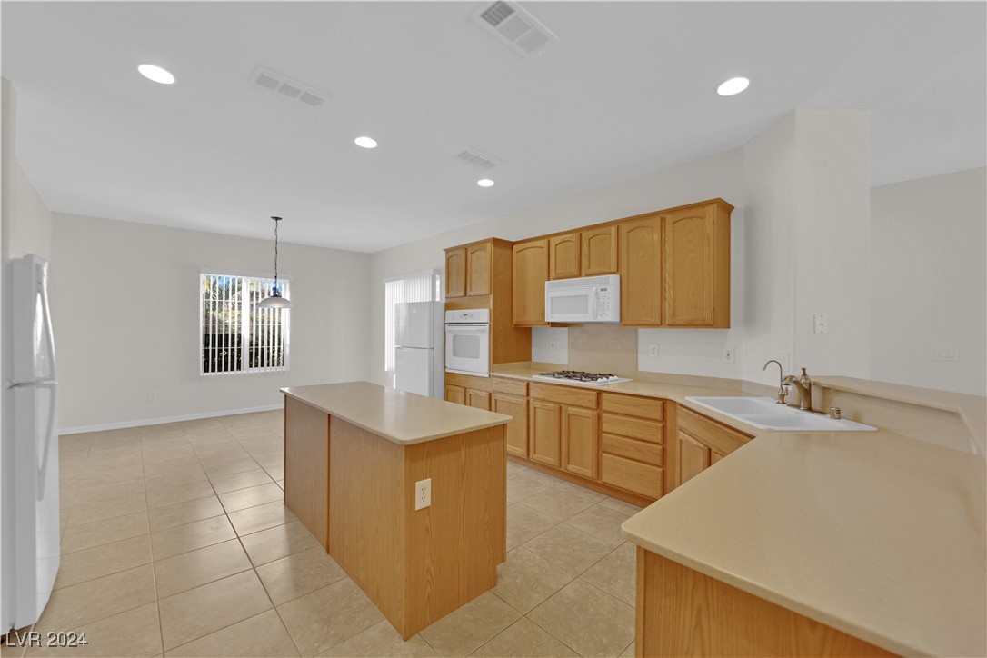 2132 Waterton Rivers Drive