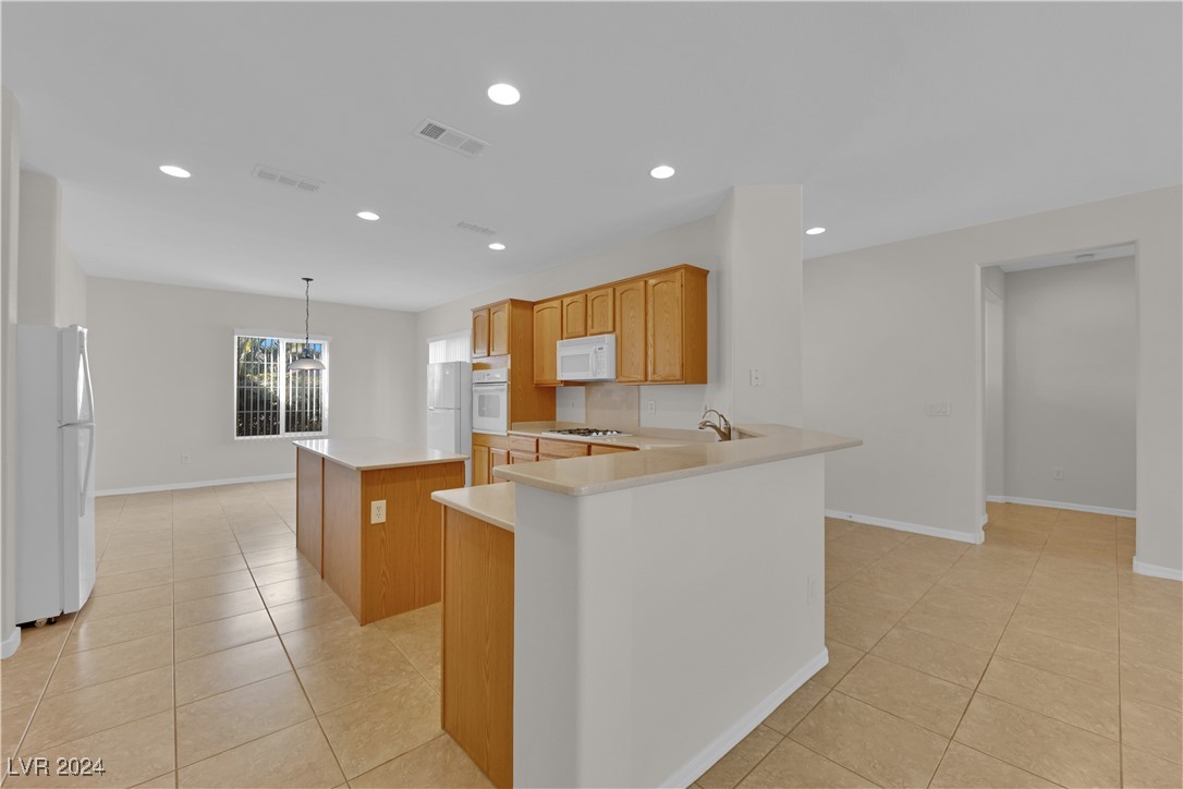 2132 Waterton Rivers Drive