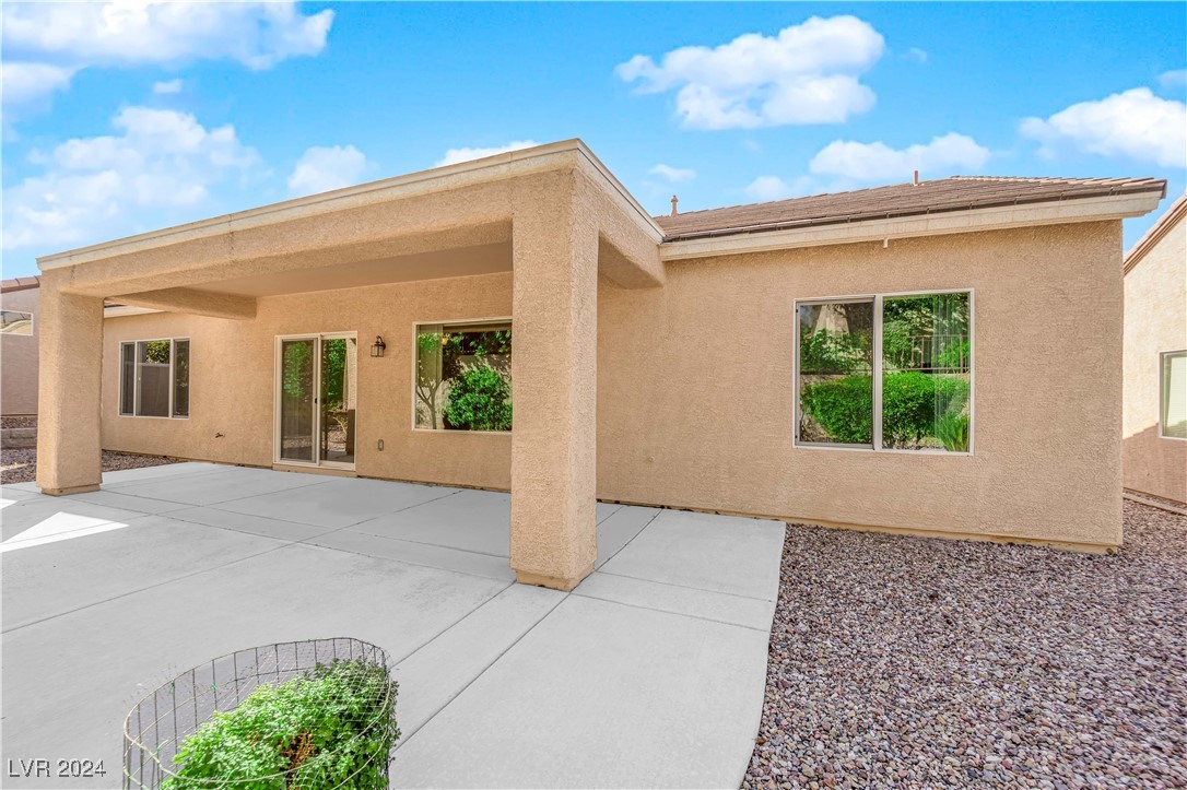 2132 Waterton Rivers Drive