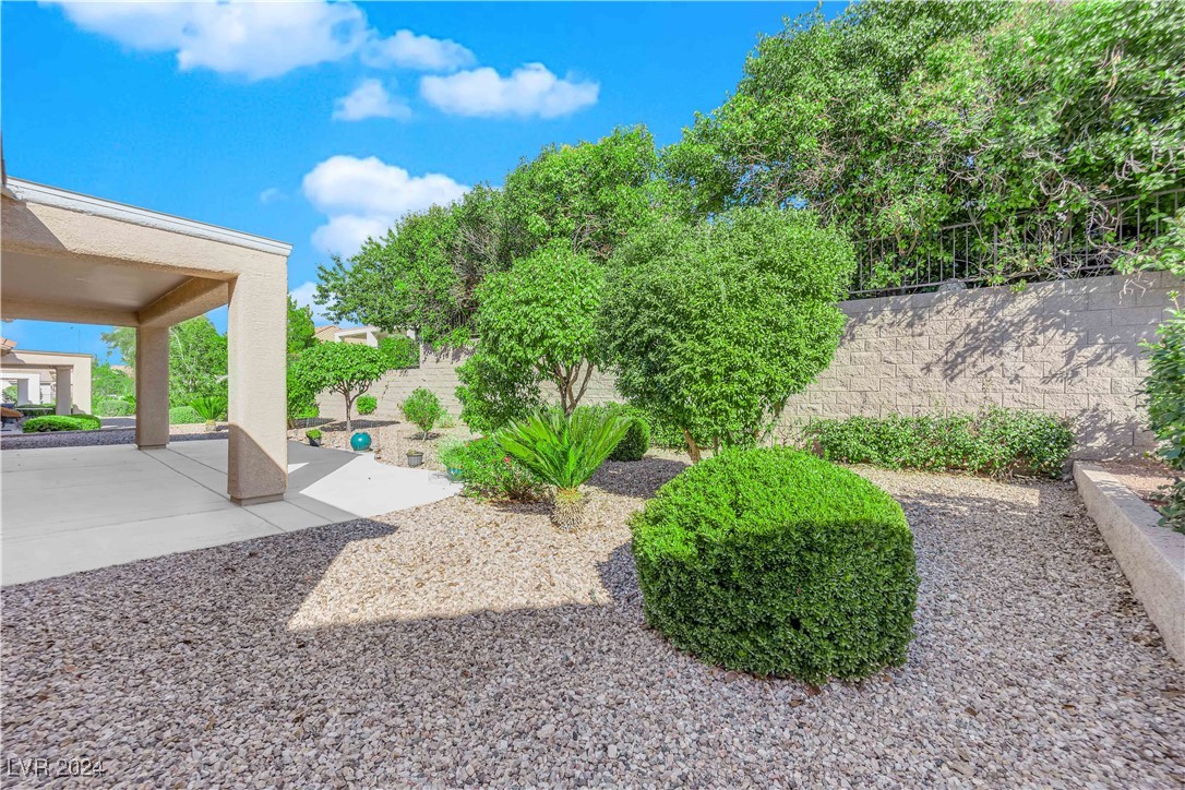 2132 Waterton Rivers Drive