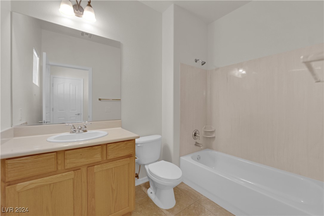 2132 Waterton Rivers Drive