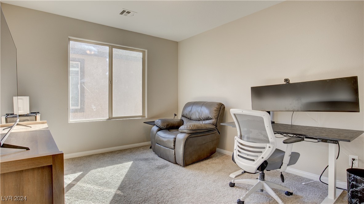 3905 Eagle Glacier Avenue