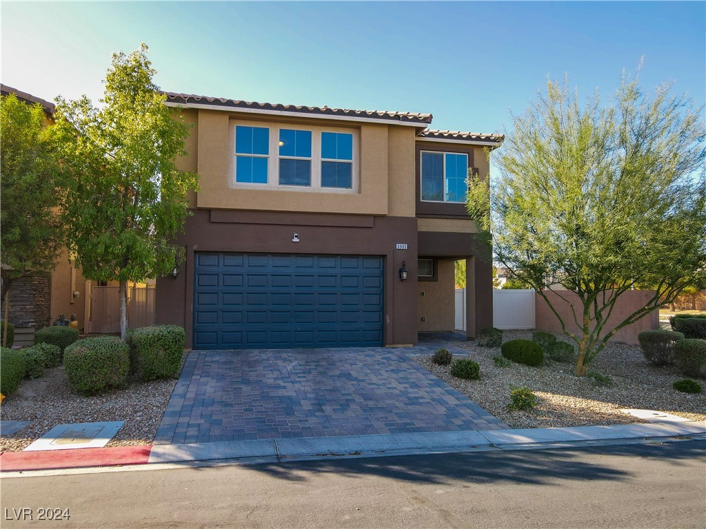 3905 Eagle Glacier Avenue