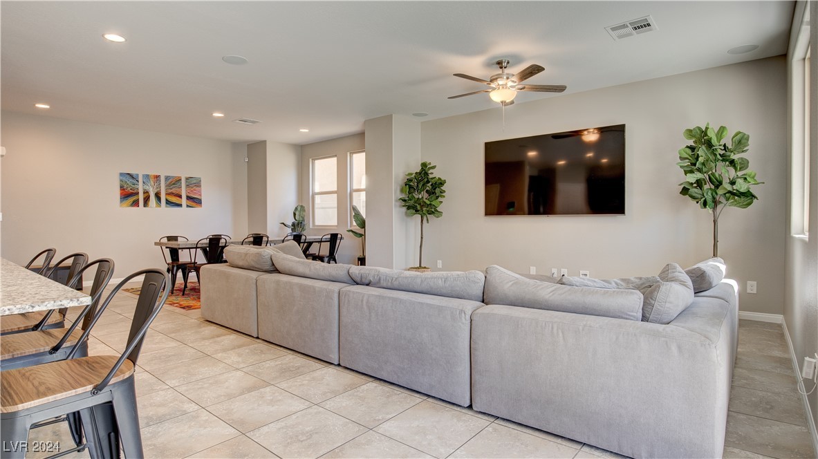 3905 Eagle Glacier Avenue