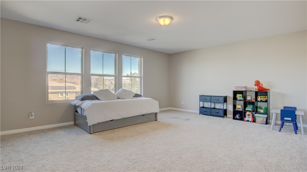 3905 Eagle Glacier Avenue