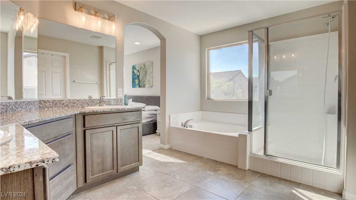 3905 Eagle Glacier Avenue