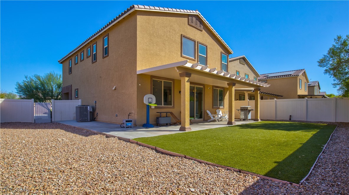 3905 Eagle Glacier Avenue