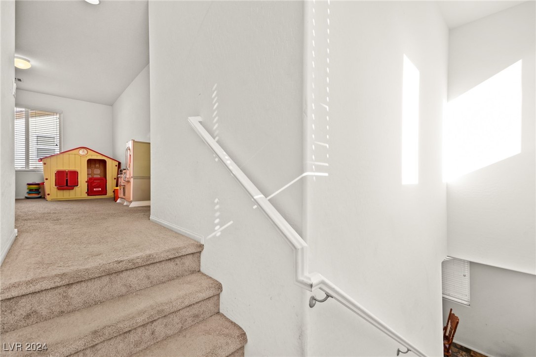 8044 Satin Carnation Lane