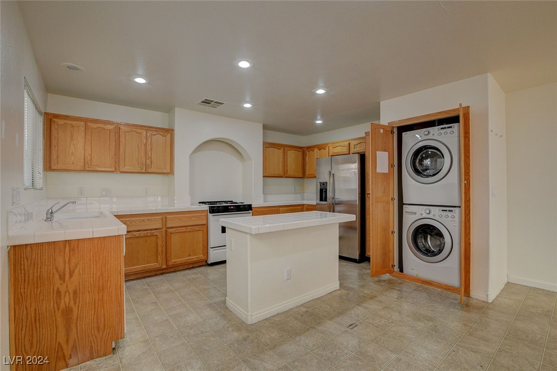 7318 Dicentra Road