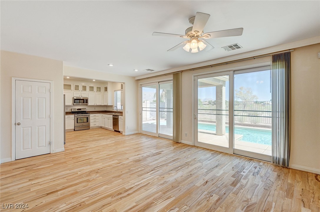 8148 Loma Del Ray Street