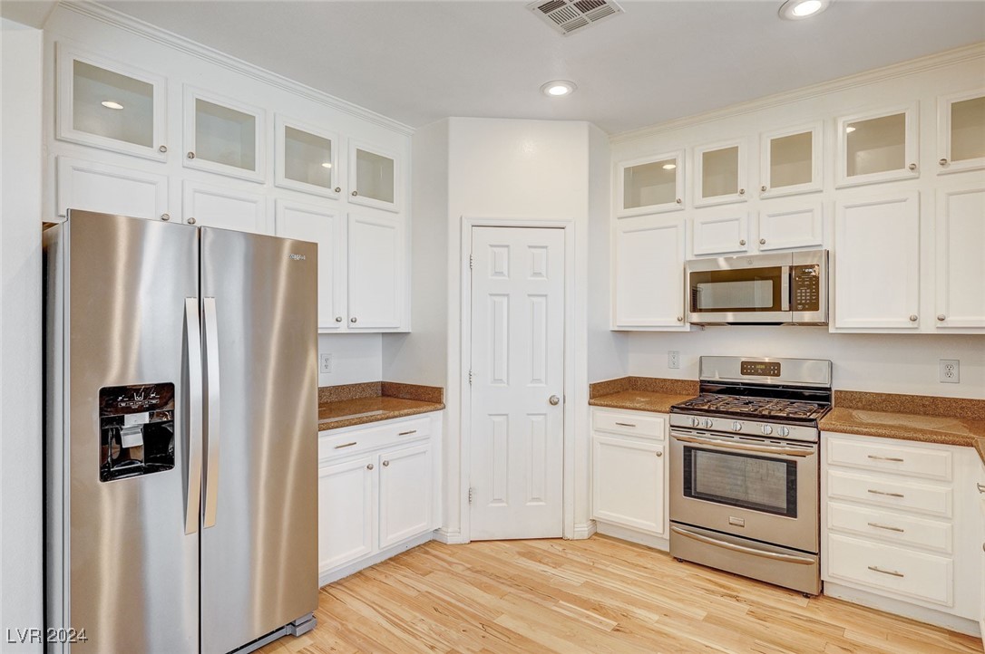 8148 Loma Del Ray Street