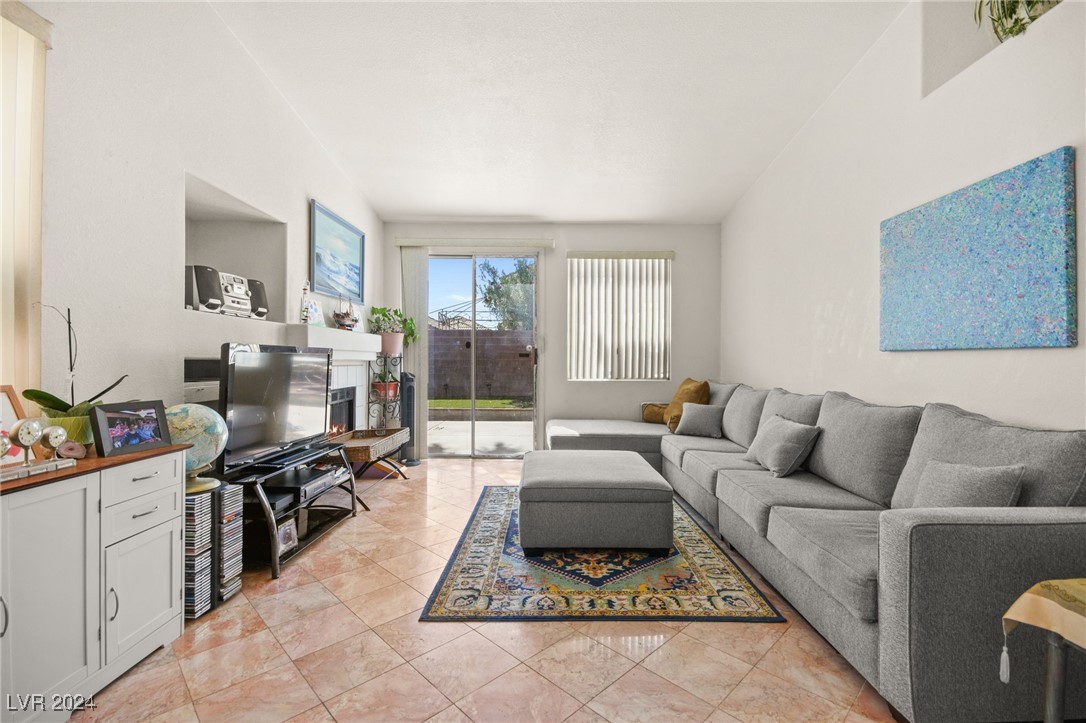 9625 Sterling Ridge Avenue