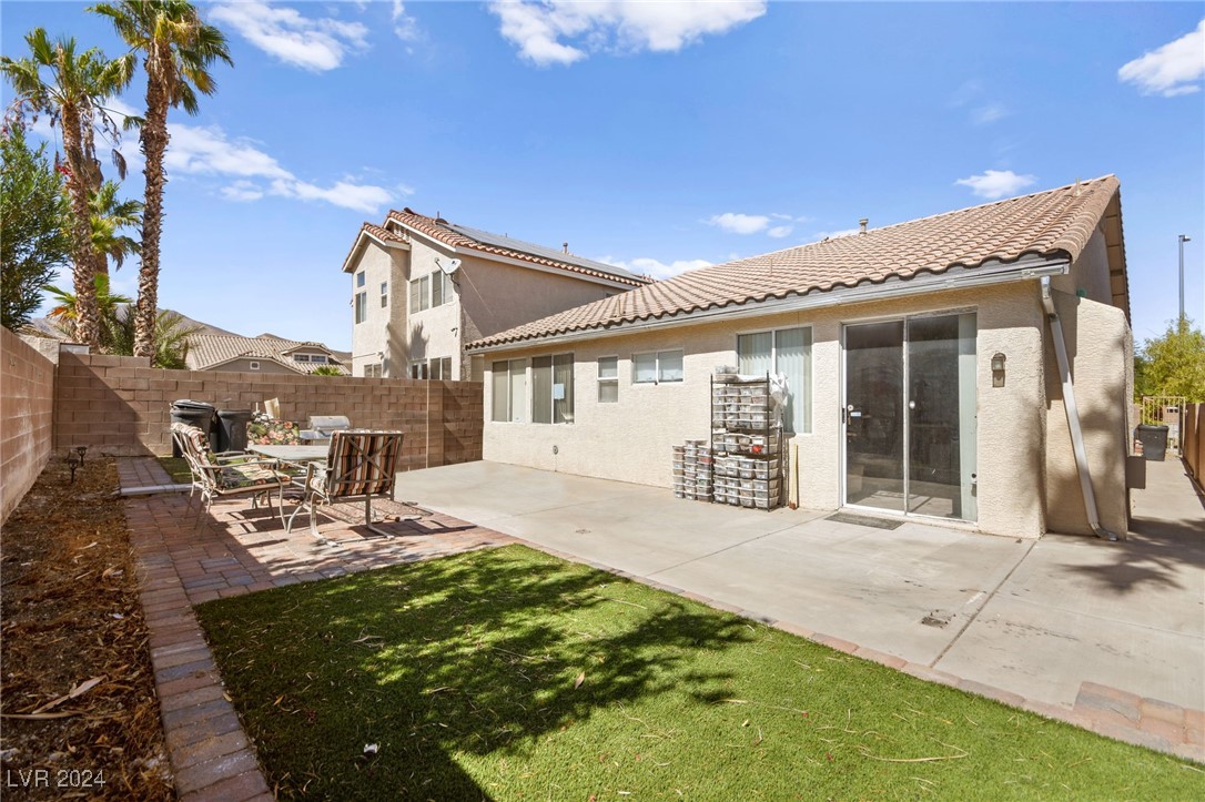 9625 Sterling Ridge Avenue