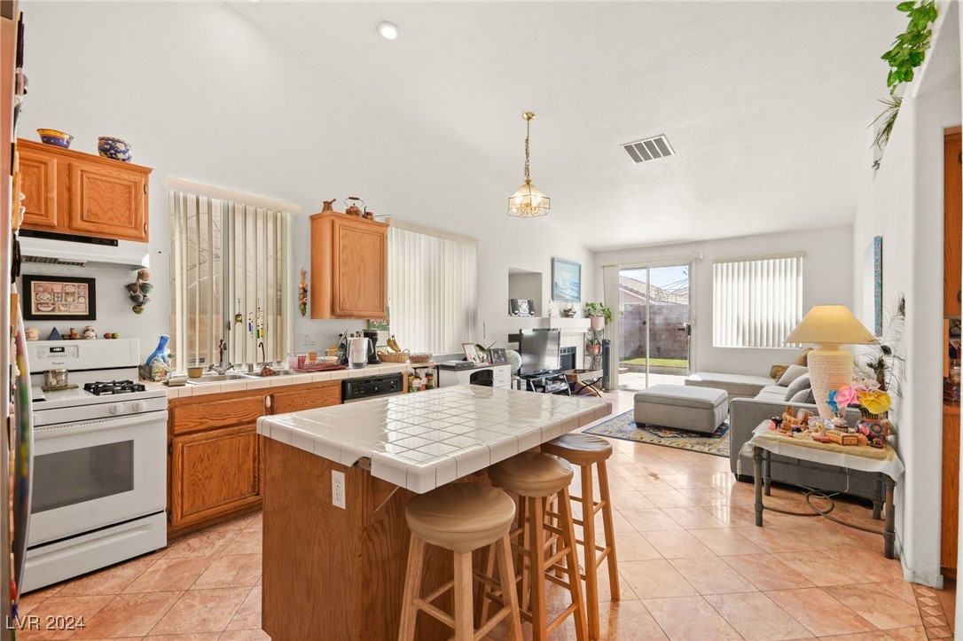 9625 Sterling Ridge Avenue