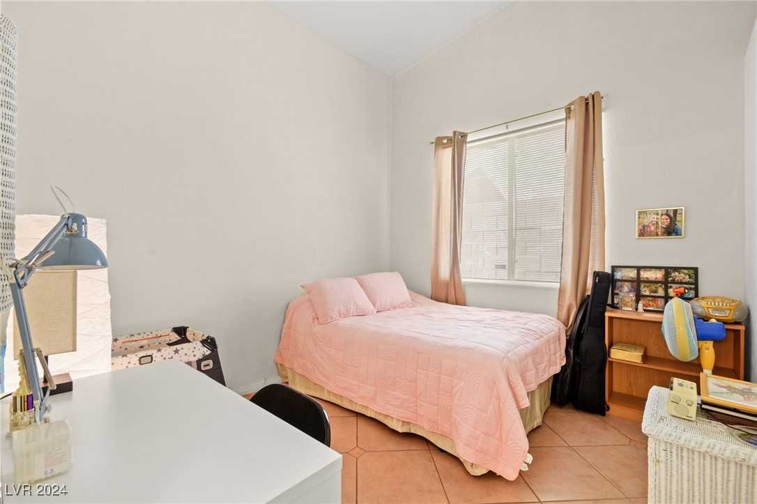 9625 Sterling Ridge Avenue