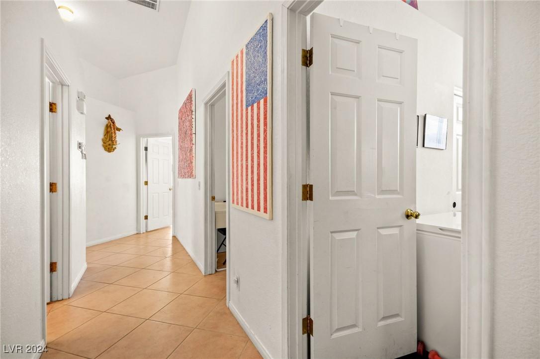 9625 Sterling Ridge Avenue