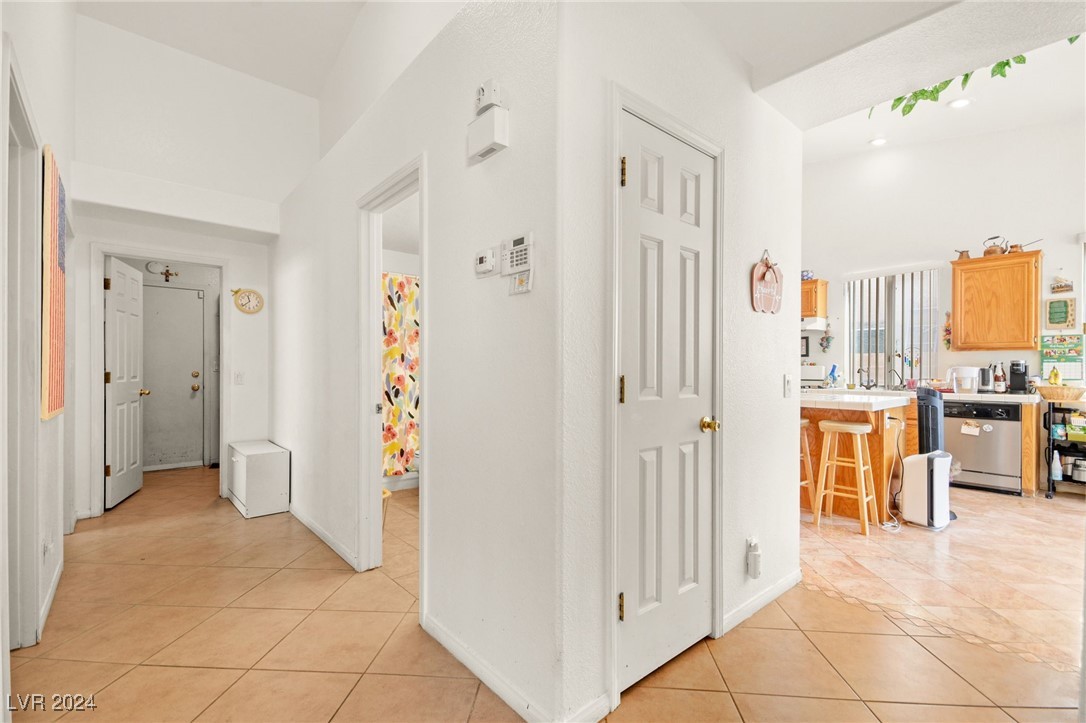 9625 Sterling Ridge Avenue