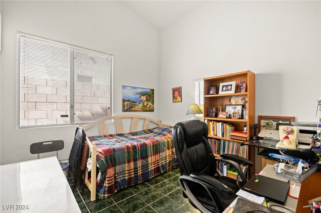 9625 Sterling Ridge Avenue