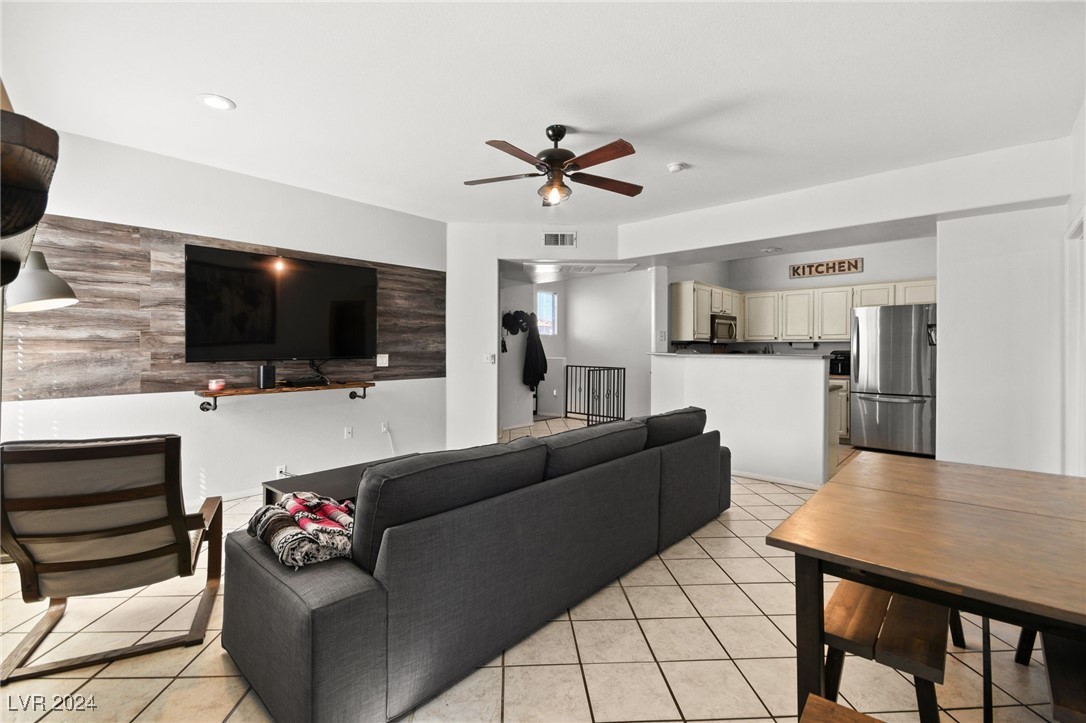 8555 West Russell Road 2069