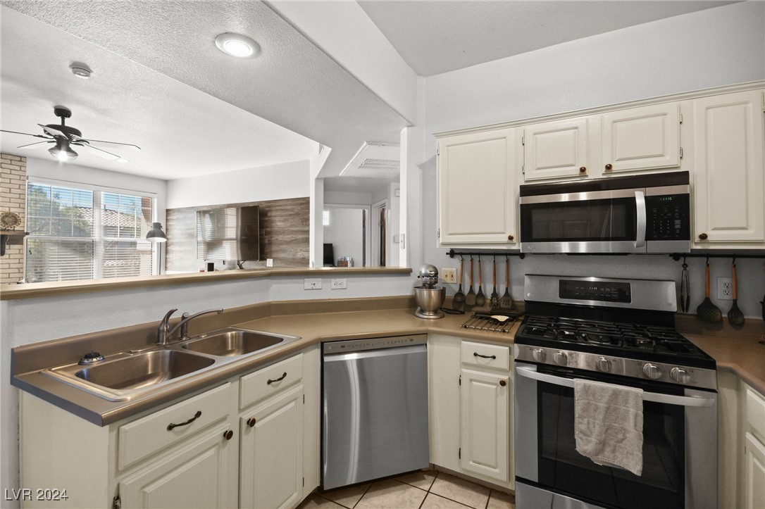8555 West Russell Road 2069