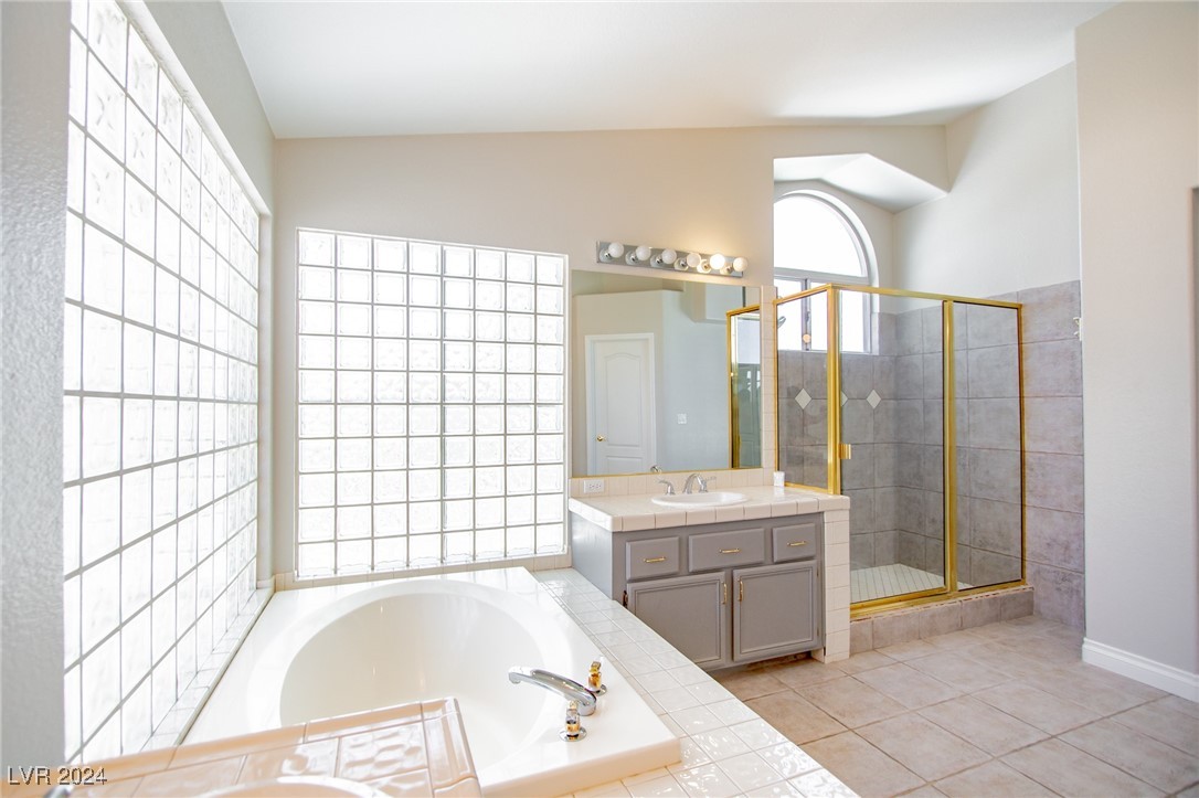 1704 Tesara Vista Place