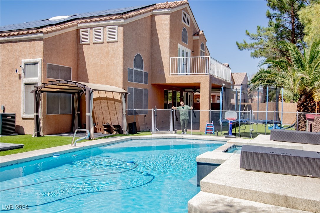 1704 Tesara Vista Place