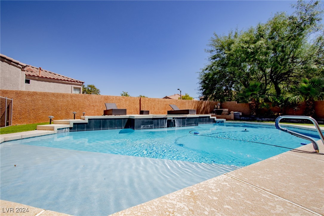 1704 Tesara Vista Place