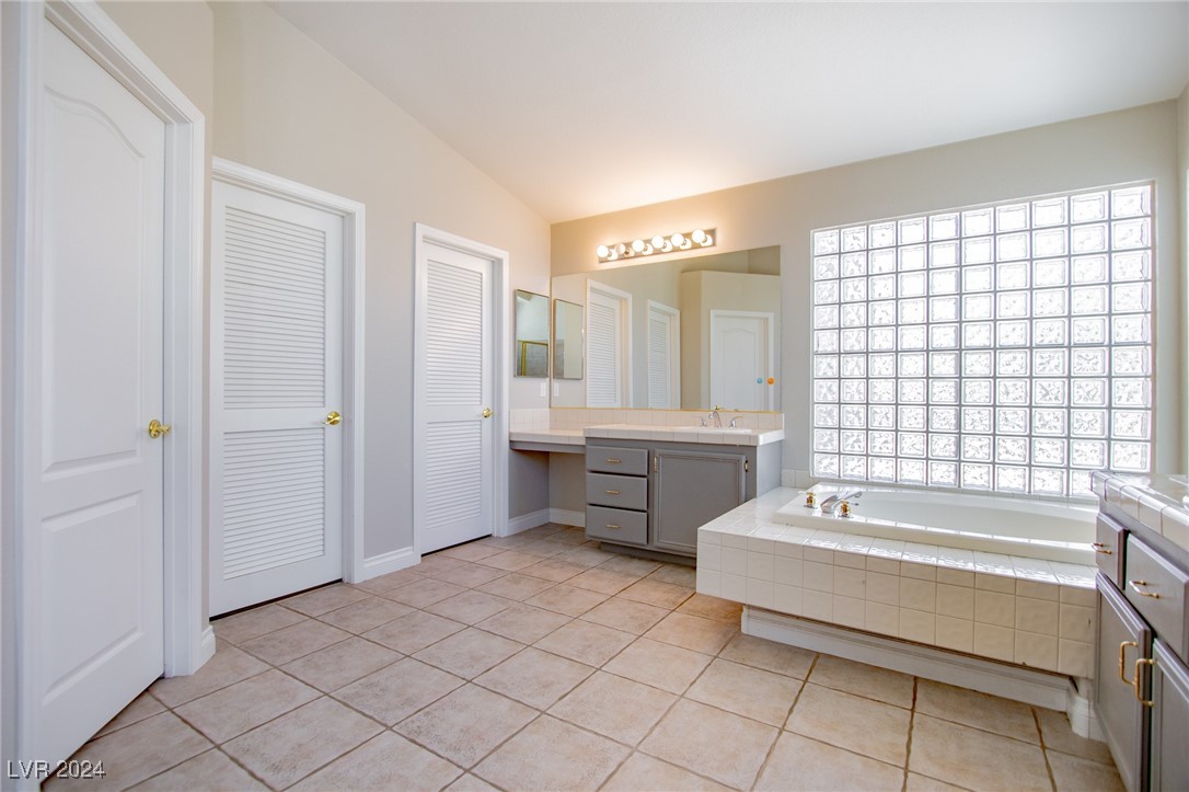 1704 Tesara Vista Place