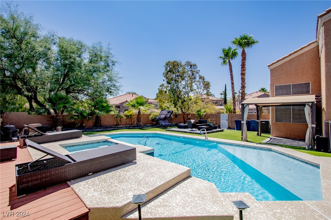 1704 Tesara Vista Place