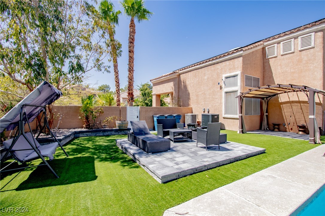 1704 Tesara Vista Place