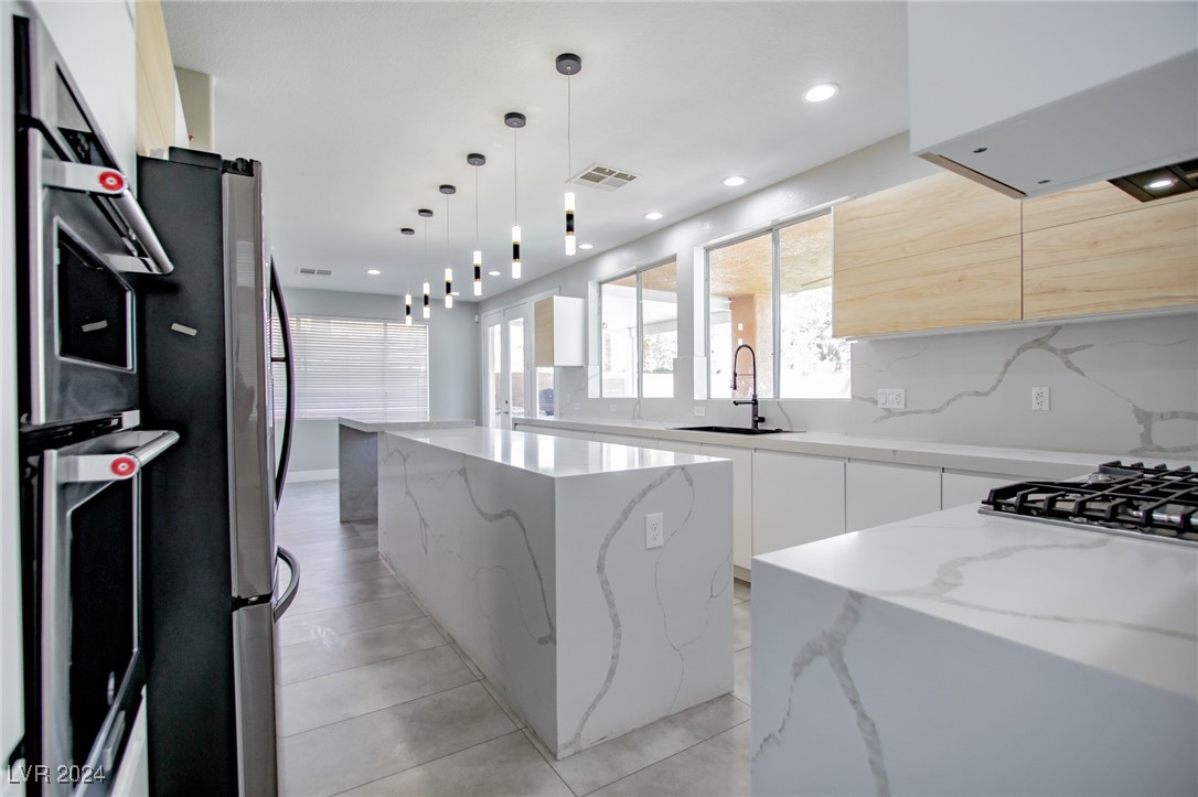 1704 Tesara Vista Place