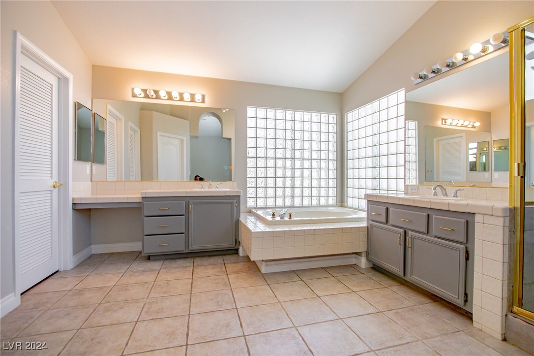 1704 Tesara Vista Place