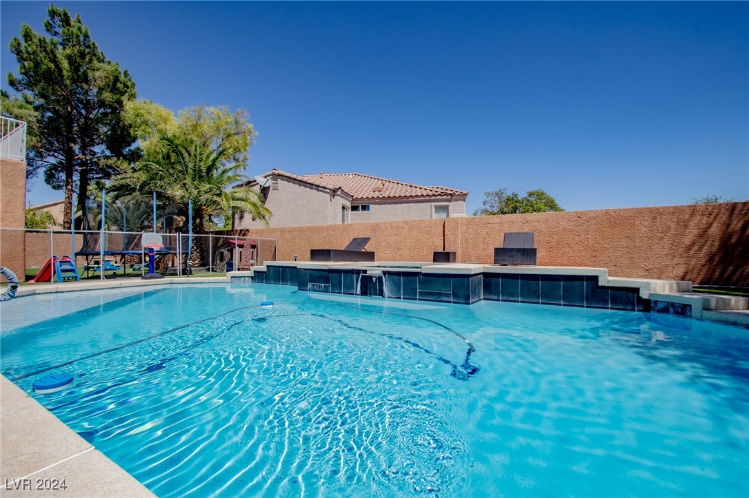 1704 Tesara Vista Place