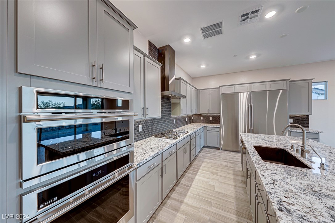 9656 Lapis Lane