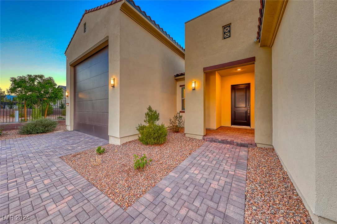 9656 Lapis Lane