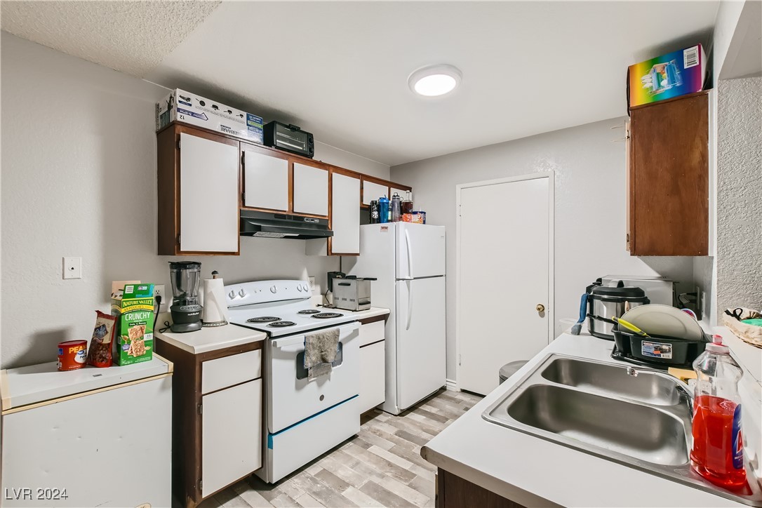 221 Mission Catalina Lane 103