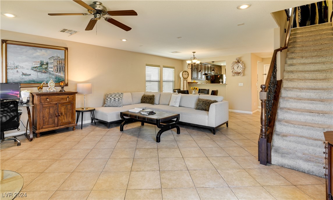 648 Haunts Walk Avenue