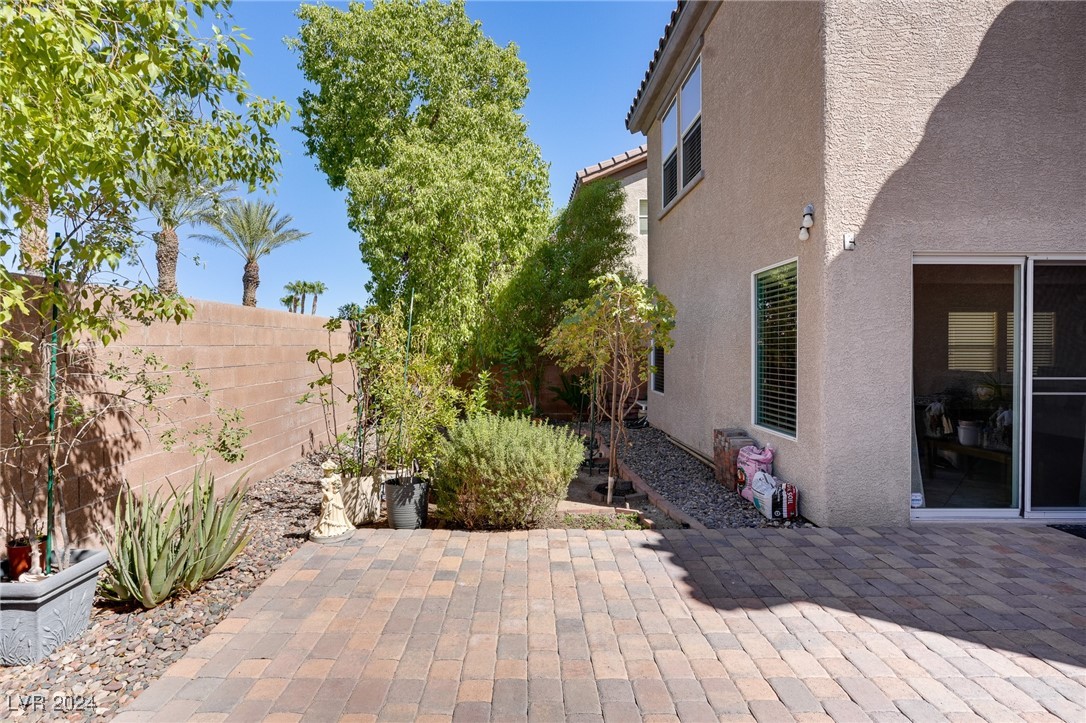 648 Haunts Walk Avenue