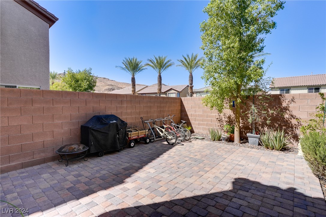 648 Haunts Walk Avenue