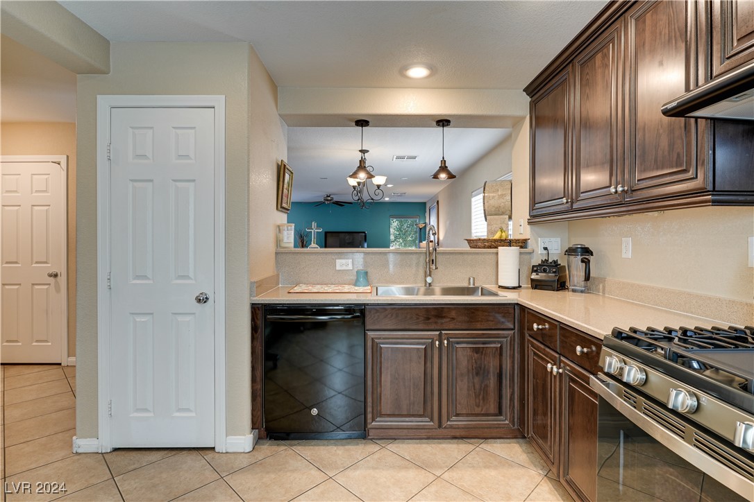 648 Haunts Walk Avenue