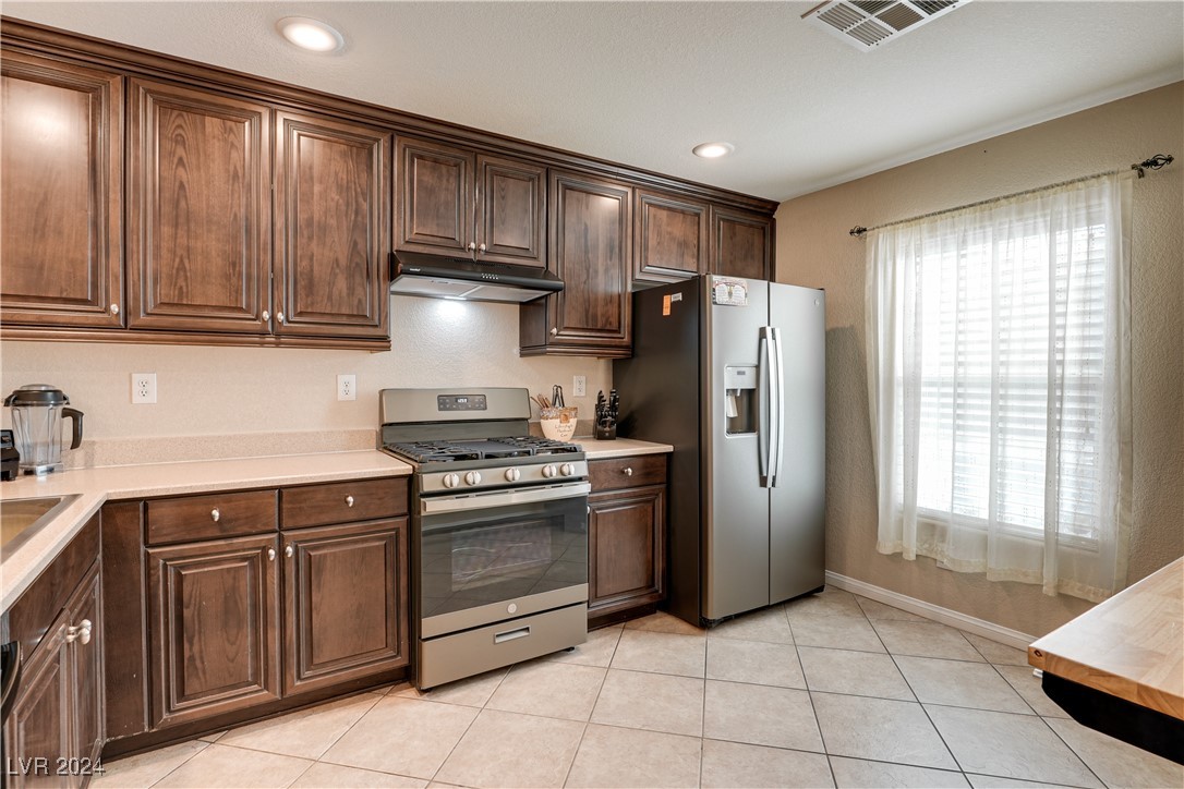 648 Haunts Walk Avenue